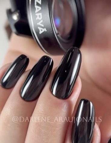 Unhas pretas cromadas